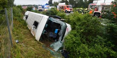 Reisebus verunglückt