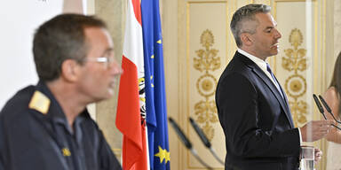 Jetzt reagiert Nehammer auf Traumatisierungs-Frage vom ORF