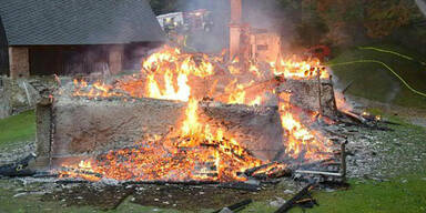 Holzhaus abgebrannt