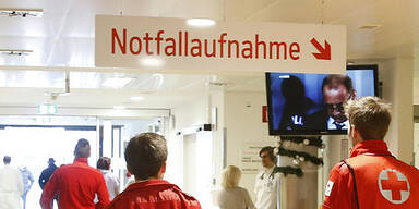 Notarzt Notfall Kärnten Klinikum Kärnten Rettung Arzt Sanitäter Erste Hilfe