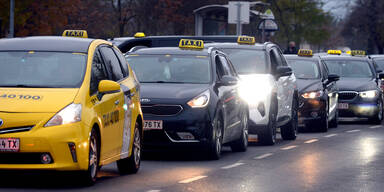 Fixpreise unter Druck: Wiens Taxler verlieren bei App-Fahrten