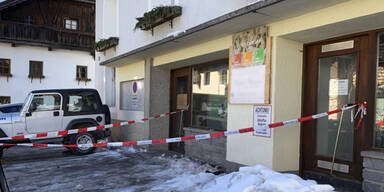 Sautens Ehefrau in Hals gestochen