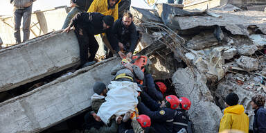 Erdbeben-Katastrophe: Opferzahl nun bei &uuml;ber 7.200
