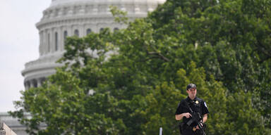 Polizei vor dem US-Kapitol