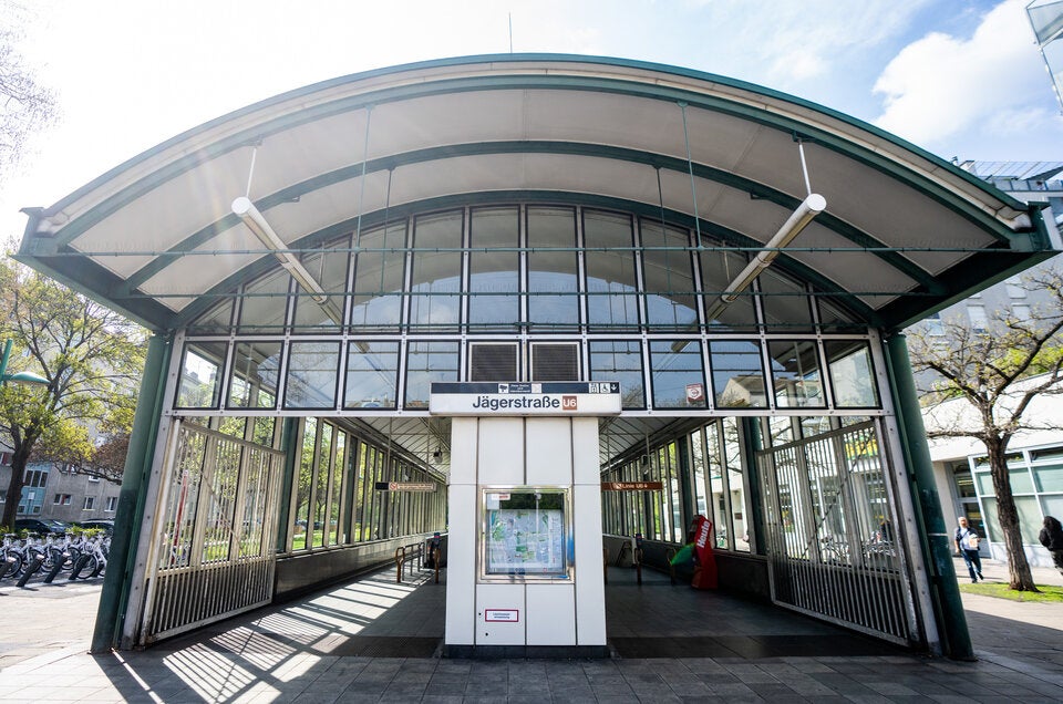 Sind Macheten-Mörder von Wien ins Ausland geflohen?