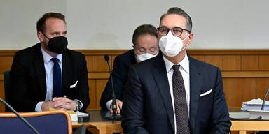 Strache