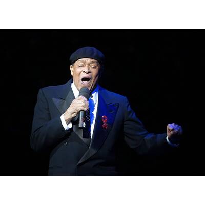 Red Ribbon Celebration Concert