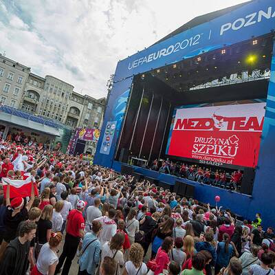 So feiert Warschau die Eröffnung der Fußball-EM 2012