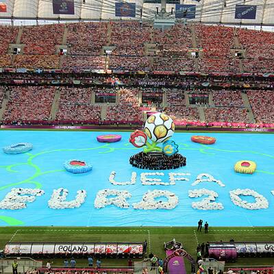 So feiert Warschau die Eröffnung der Fußball-EM 2012