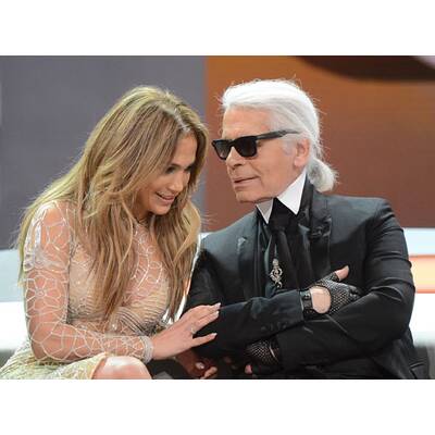 Jennifer Lopez im Spider-Body