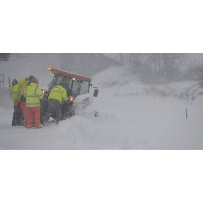 US-Schneesturm legt Ostküste lahm 