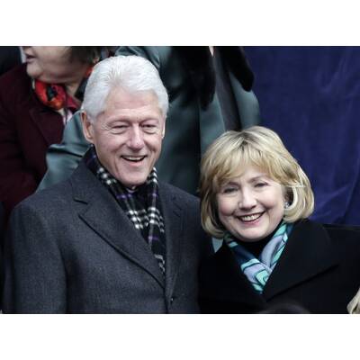 Hillary Clinton  zeigt sich mit Ponny zu Neujahr in New York 