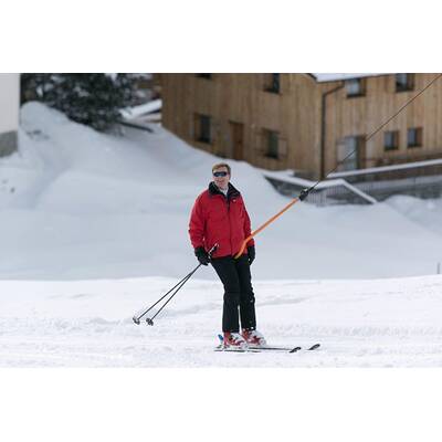 Holländische Königsfamilie startete bei Sonnenschein in Lech-Urlaub 