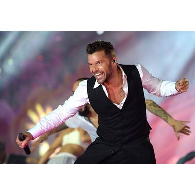 Stars und glamouröse Kostüme am Life Ball