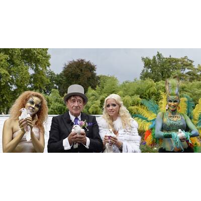 Lugner-Hochzeit: Wählen Sie Ihr Lieblingsfoto!