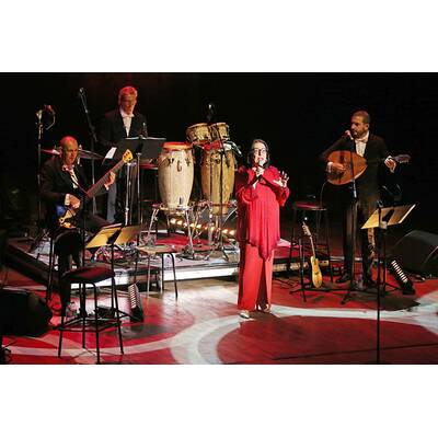 Nana Mouskouri: Ihre schönsten Bilder