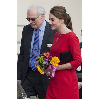 Herzogin Kate verzaubert in Rot