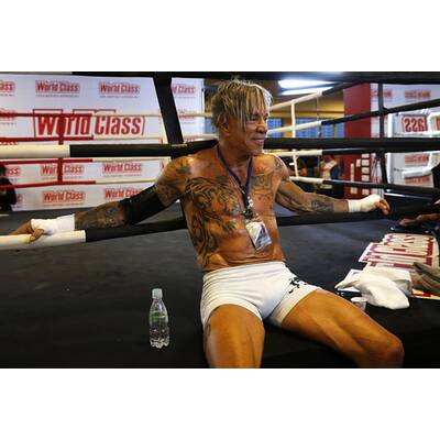 Mickey Rourke bereitet sich auf Boxkampf vor