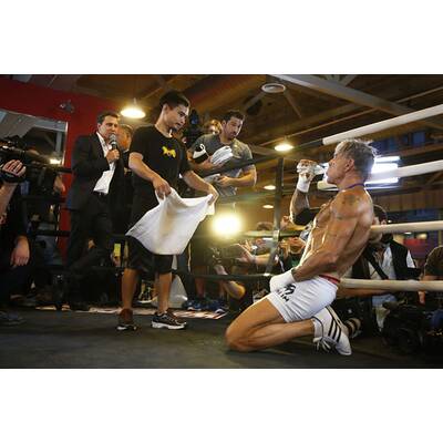 Mickey Rourke bereitet sich auf Boxkampf vor