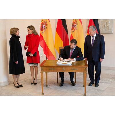 Königin Letizia bezaubert Deutschland