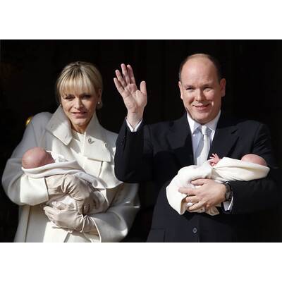 Charlène und Albert zeigen Zwillinge