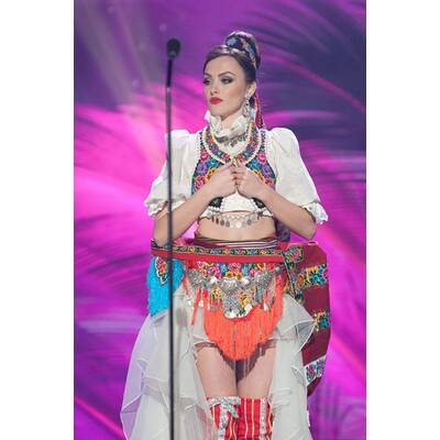 Julia Furdea & schöne Mädels bei Miss Universe-Probe