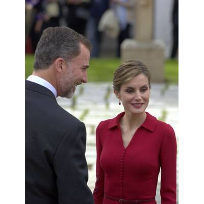 Königin Letizia strahlt neben Felipe