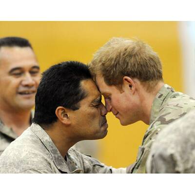 Prinz Harry lernt in Neuseeland Maori-Tanz