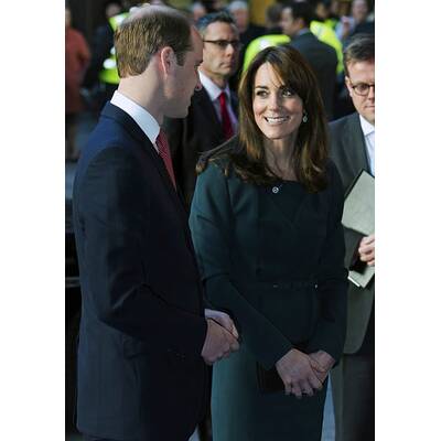 Herzogin Kate tauscht Tiara gegen Anzug