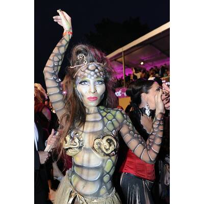 Die schrägsten Kostüme am Life Ball