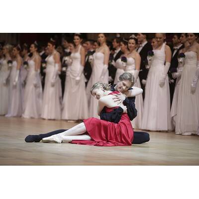 Die glamouröse Eröffnung des Wiener Opernballs 2014