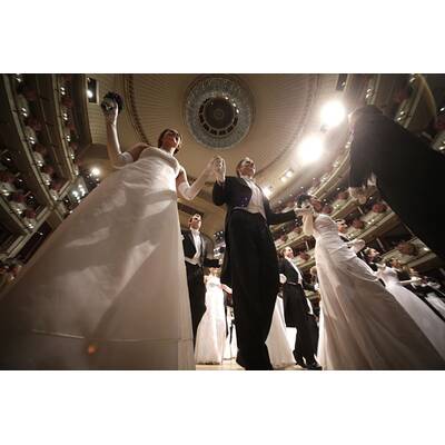 Die glamouröse Eröffnung des Wiener Opernballs 2014