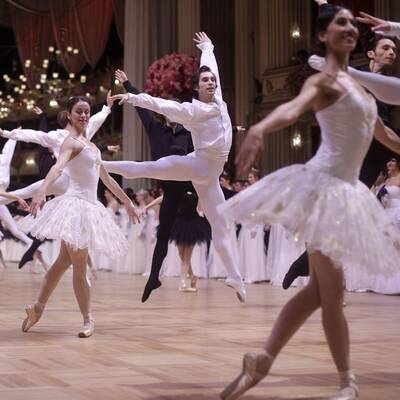 Die glamouröse Eröffnung des Wiener Opernballs 2014