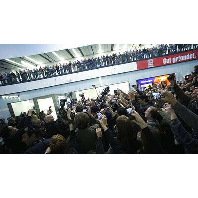 So jubelnd wurde Conchita Wurst empfangen