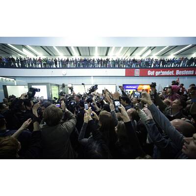 So jubelnd wurde Conchita Wurst empfangen