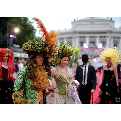 Life Ball 2014: Fantasievolle Kostüme & schrille Gäste