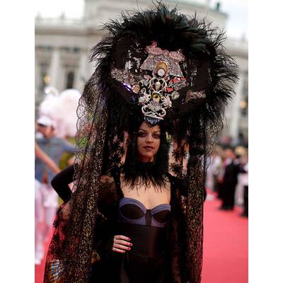 Life Ball 2014: Fantasievolle Kostüme & schrille Gäste