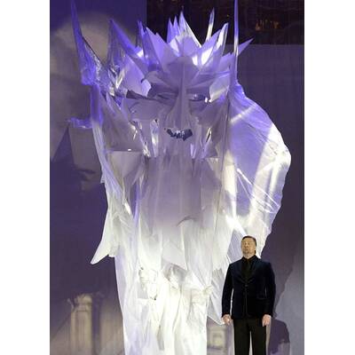 Stars und glamouröse Kostüme am Life Ball