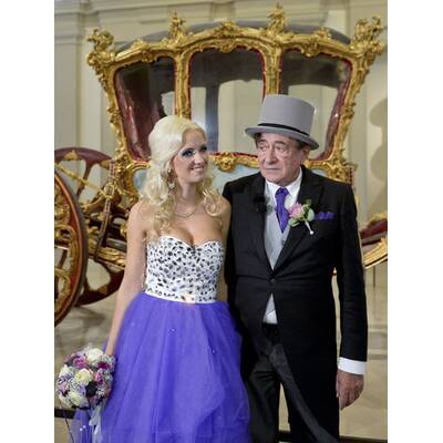 Lugner-Hochzeit: Wählen Sie Ihr Lieblingsfoto!