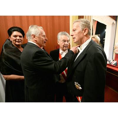 Die schönsten Bilder vom Opernball 2015