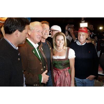 Kitzbühel: Arnie & Co. auf der legendären Weißwurst-Party