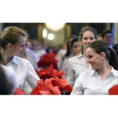 Opernball 2016: Debütanten bei der Probe