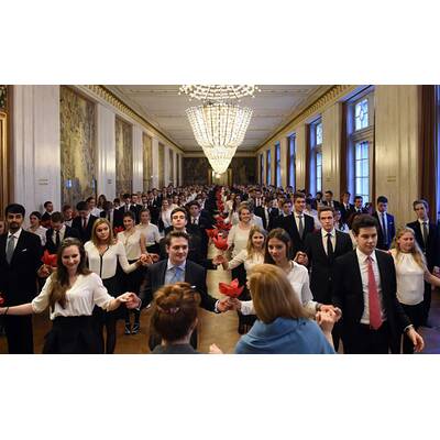 Opernball 2016: Debütanten bei der Probe