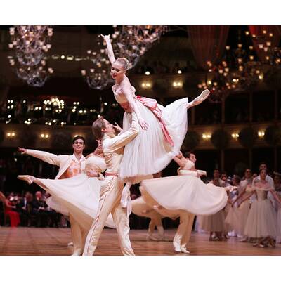 Die glamouröse Eröffnung des Opernballs 2016