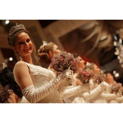 Die glamouröse Eröffnung des Opernballs 2016