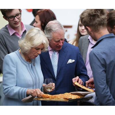 Charles und Camilla beim Heurigen