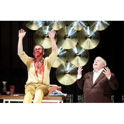 Caligula Premiere am 17. Mai 