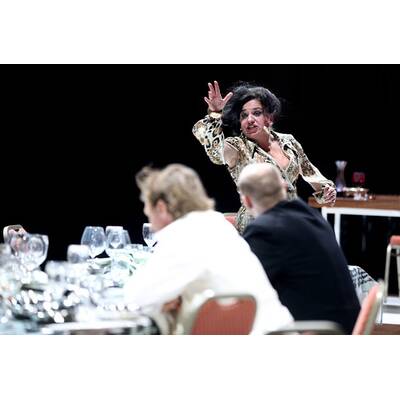 Caligula Premiere am 17. Mai 