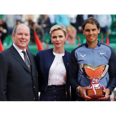 Fürstin Charlène & Albert turteln bei Tennisturnier