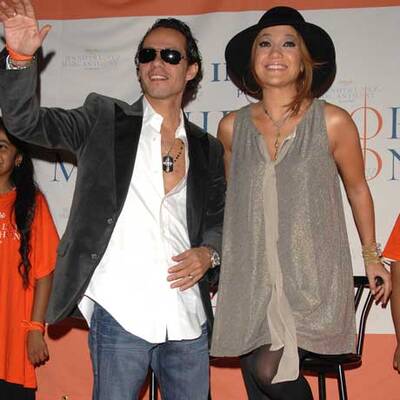 Was verbirgt J.Lo hinter ihren Kleidern?